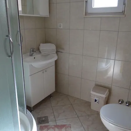 Lola Apartment