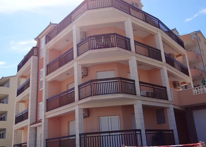 Apartment Lola Trogir