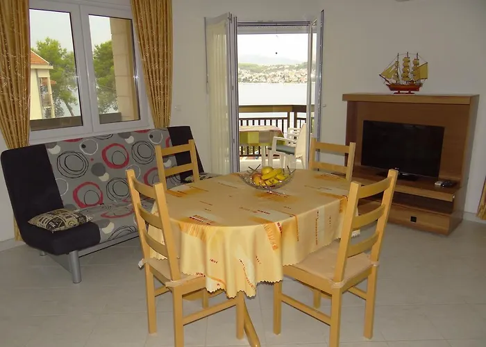 Apartment Lola Trogir