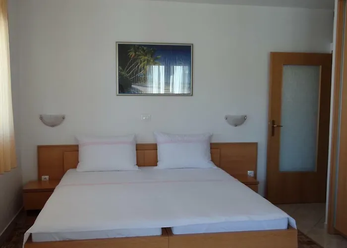 Lola Apartment Trogir