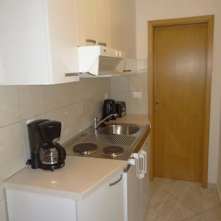Lola Apartmán