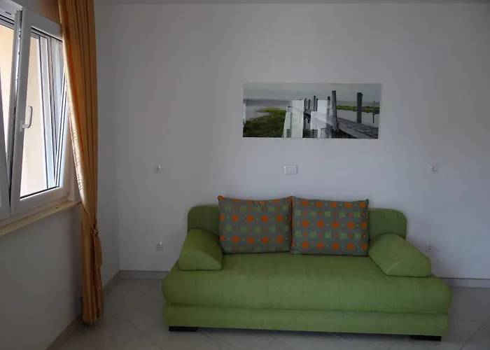 Lola * Trogir